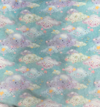Charger l&#39;image dans la galerie, Pyjama SQUISHY - Nuages pastels SANS MANCHE LARGE LONG PRÊT À PARTIR