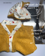 Load image into Gallery viewer, Swimming cap - Mustard &amp; mushrooms