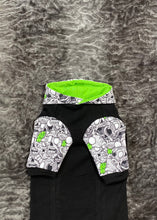 Load image into Gallery viewer, Long Hooded Sweater - Brain Foodie
