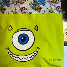 Load image into Gallery viewer, Long hooded sweater - MONSTER Green